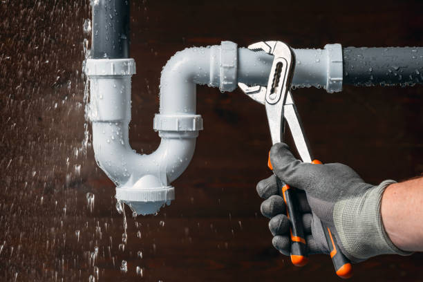 Professional Leak Detection technician working in Fairmount, IN